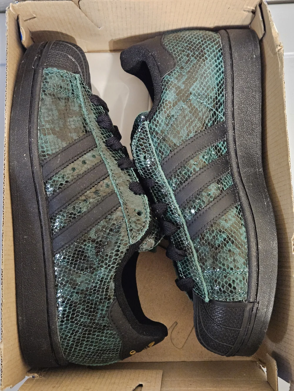 adidas Superstar II Women's Snakeskin Low Top Sneakers Green/Black/Gold JP8159